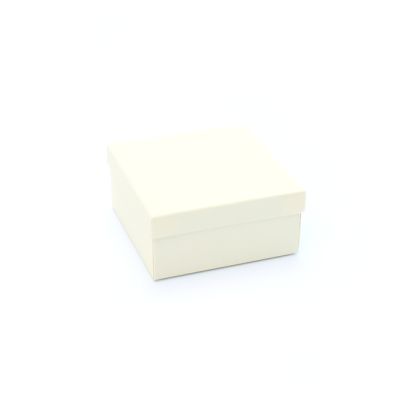 Bulk Clearance - 2,196pcs. Cream gift box.