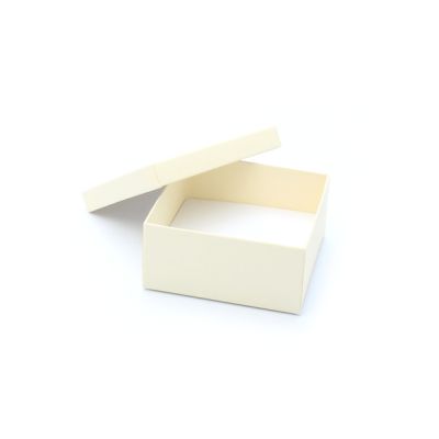 Bulk Clearance - 2,196pcs. Cream gift box.