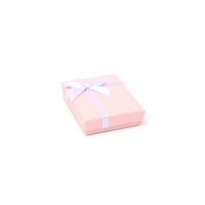 8x7x2cm. Pink gift box with lilac bow.