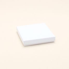 10x10x2cm.Whitegiftbox.