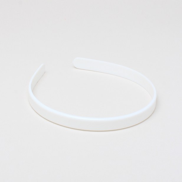 White aliceband core made from recycled plastic