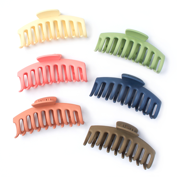 Hair claw clip made from recycled plastic - mixed colours
